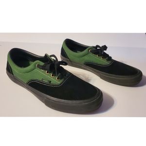 Men's Vans Size 10.5 Low top, Black & Green